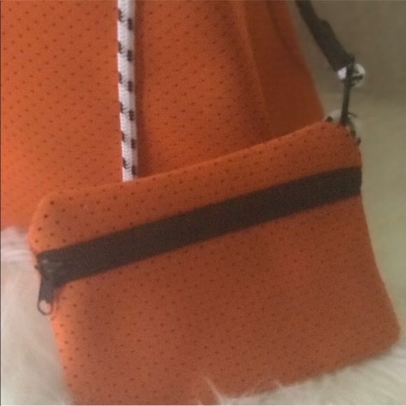 Neoprene bag with bonus bag blue/orange/pink/green - Picture 3 of 3